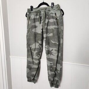 TNA Aritzia Alix Jogger Pant Camo Joggers